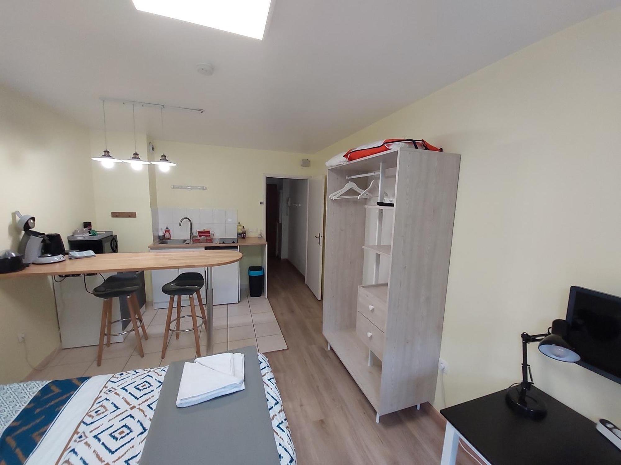 Bonvallet - Studio Paisible Et Chaleureux Avec Balcon Amiens Exterior foto